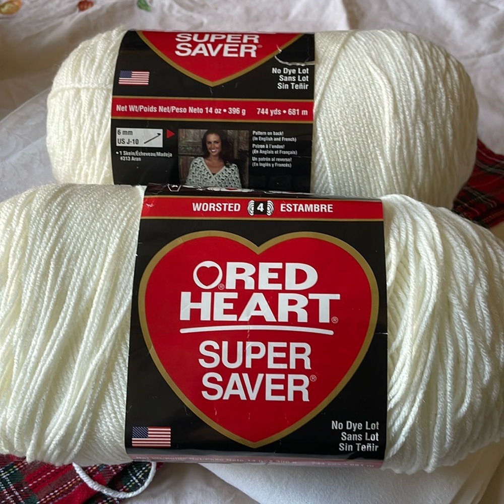 Red Heart Super Saver Jumbo Aran Yarn 2 pack Soft White Acrylic Knitting Crochet